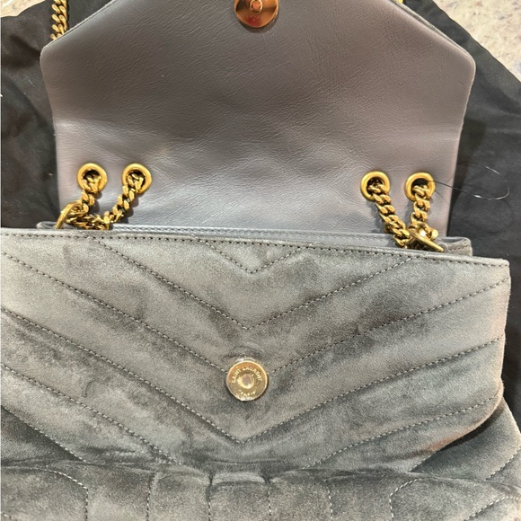 Yves Saint Laurent 
Small Loulou Matelass Suede Shoulder Bag
Color: 1112 STORM - Picture 6 of 12